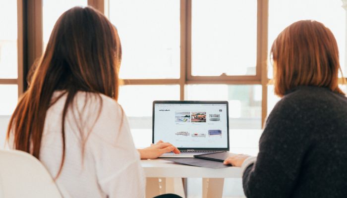 Privacy in Online Searches