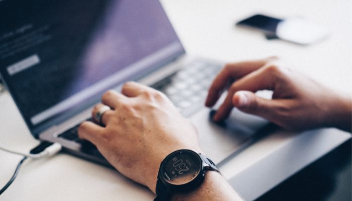 background searches online