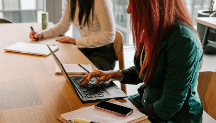 conducting international background check